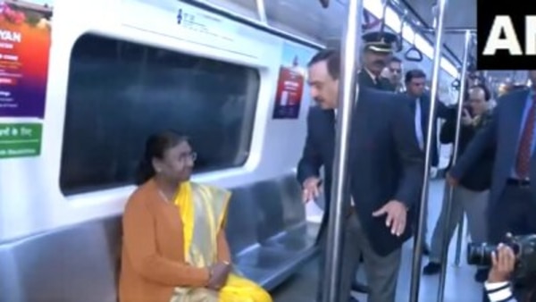 President Droupadi Murmu take a ride in Delhi Metro