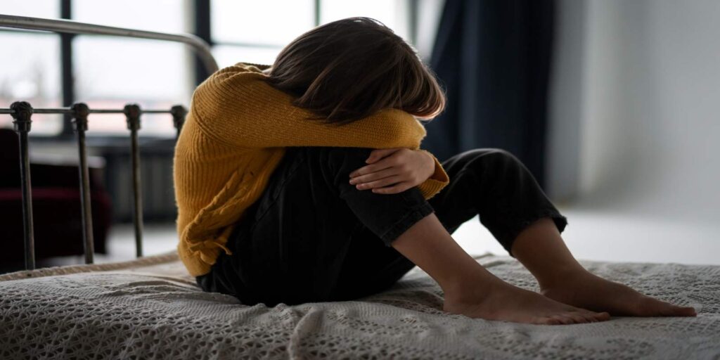spanish woman traveller raped 7 times in front of her husband in india jharkhand