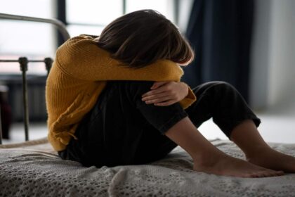 spanish woman traveller raped 7 times in front of her husband in india jharkhand